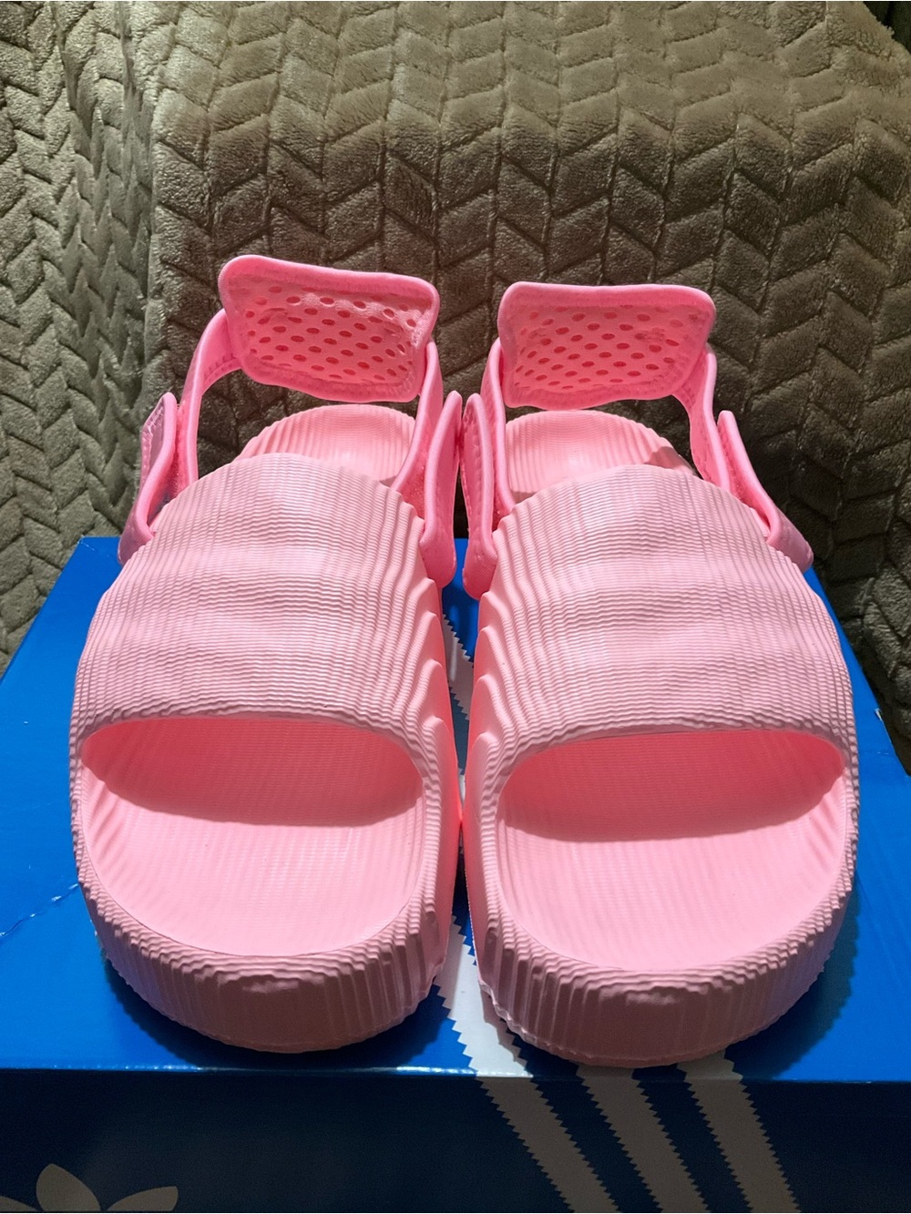 Adidas Adilette 22 XLG Slides - Picture 6 of 6